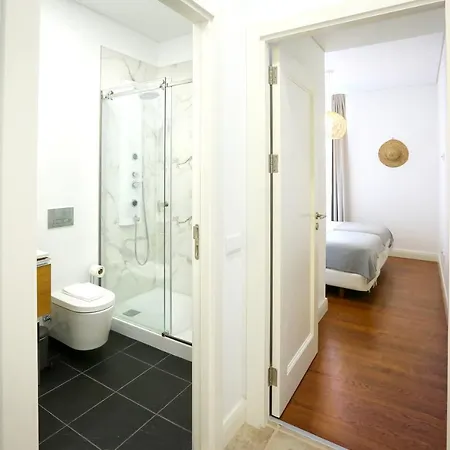 Away From * Distrito de Faro