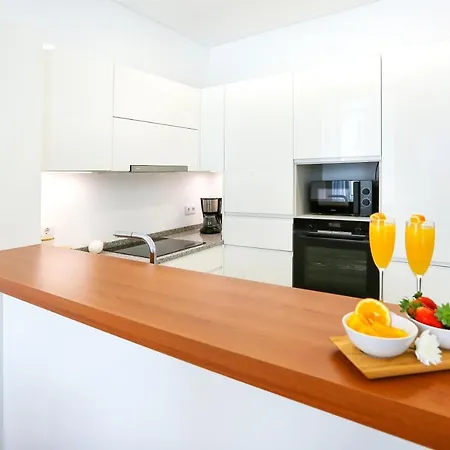 Away From * Distrito de Faro